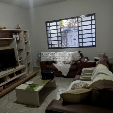 Imagem Casa com 2 Quartos à Venda, 200 m² em Flamboyant - Campinas Imagem Casa com 2 Quartos à Venda, 200 m² em Flamboyant - Campinas