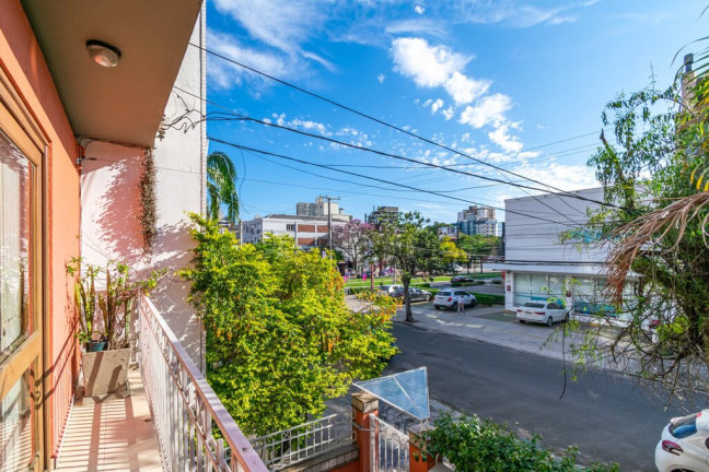 Imagem Imóvel com 2 Quartos à Venda, em Petrópolis - Porto Alegre Imagem Imóvel com 2 Quartos à Venda, em Petrópolis - Porto Alegre