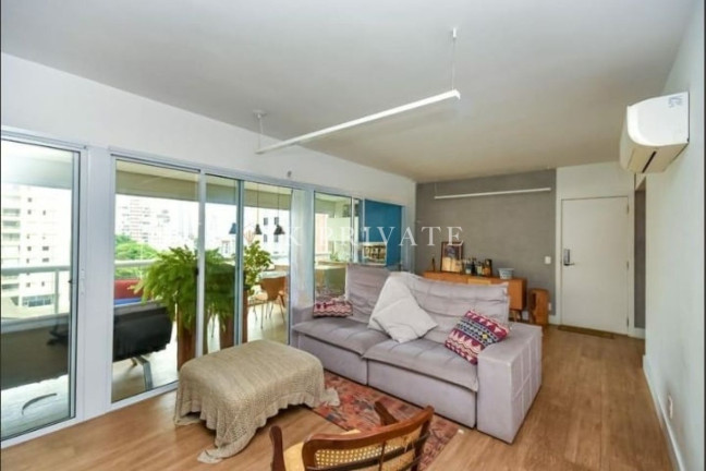 Imagem Apartamento com 3 Quartos à Venda, 135 m² em Sumaré - São Paulo