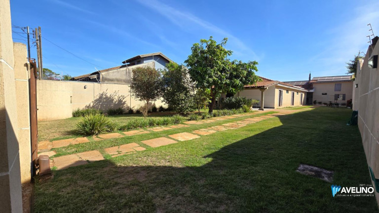 Casa com 3 Quartos à Venda, 255 m² em Vila Planalto - Dourados