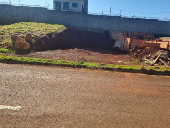 Terreno à Venda, 255 m² em Gleba Simon Frazer - Londrina