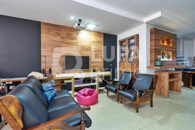 Imagem Casa com 3 Quartos à Venda, 228 m² em Tucuruvi - São Paulo Imagem Casa com 3 Quartos à Venda, 228 m² em Tucuruvi - São Paulo