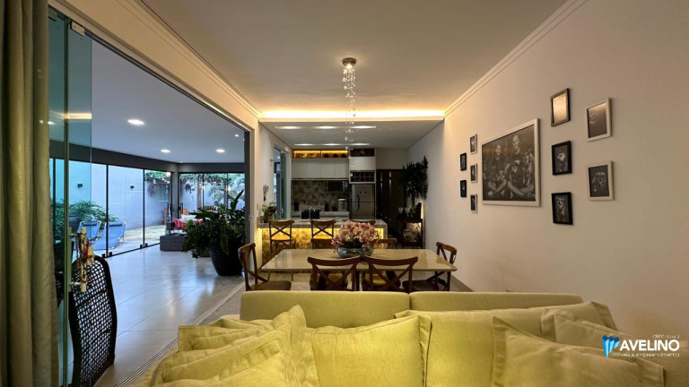 Imagem Casa com 3 Quartos à Venda, 184 m² em Lagoa Dourada - Campo Grande