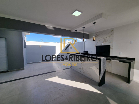 Imagem Casa com 3 Quartos à Venda, 250 m² em Jardim Ouro Verde - Botucatu Imagem Casa com 3 Quartos à Venda, 250 m² em Jardim Ouro Verde - Botucatu