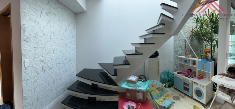 Imagem Sobrado com 3 Quartos à Venda, 259 m² em Laranjeiras - Caieiras