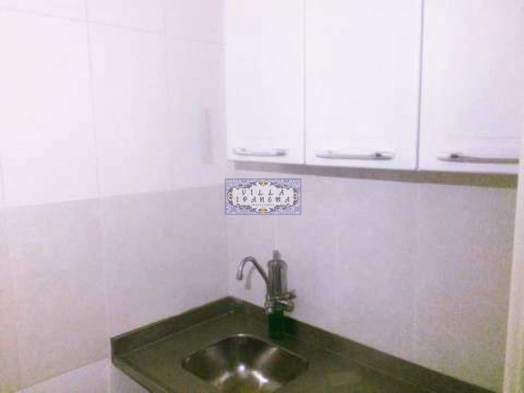 Imagem Apartamento com 2 Quartos à Venda, 76 m² em Copacabana - Rio De Janeiro Imagem Apartamento com 2 Quartos à Venda, 76 m² em Copacabana - Rio De Janeiro