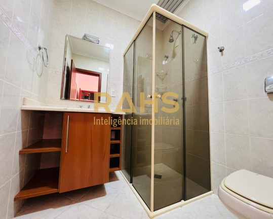 Imagem Casa com 5 Quartos à Venda, 406 m² em América - Joinville Imagem Casa com 5 Quartos à Venda, 406 m² em América - Joinville