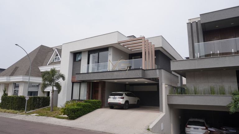 Imagem Sobrado com 3 Quartos à Venda, 284 m² em Uberaba - Curitiba Imagem Sobrado com 3 Quartos à Venda, 284 m² em Uberaba - Curitiba