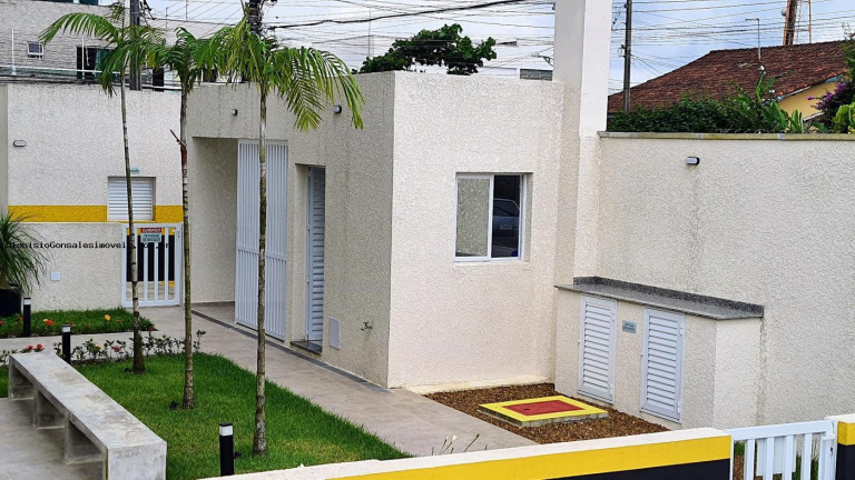 Imagem Apartamento com 2 Quartos à Venda, 64 m² em Centro - Peruíbe
