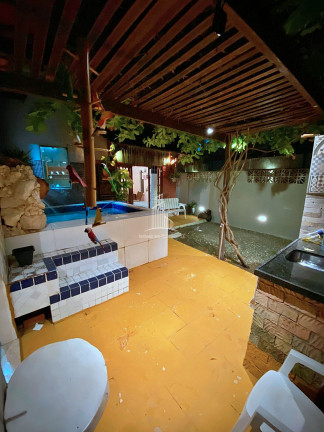 Imagem Casa com 5 Quartos à Venda, 300 m² em Porto Das Dunas - Aquiraz Imagem Casa com 5 Quartos à Venda, 300 m² em Porto Das Dunas - Aquiraz