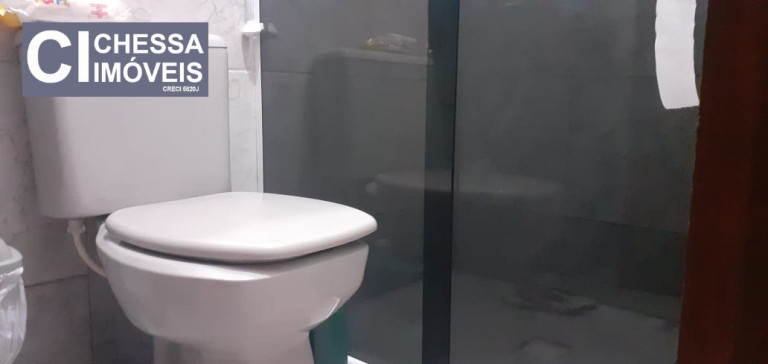 Imagem Casa com 2 Quartos à Venda, 200 m² em Espinheiros - Itajaí Imagem Casa com 2 Quartos à Venda, 200 m² em Espinheiros - Itajaí