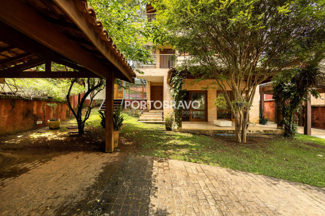 Imagem Casa com 4 Quartos à Venda, 350 m² em Granja Viana - Carapicuíba Imagem Casa com 4 Quartos à Venda, 350 m² em Granja Viana - Carapicuíba