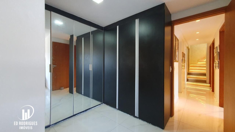 Imagem Cobertura com 5 Quartos à Venda, 356 m² em Ponta Verde - Maceió Imagem Cobertura com 5 Quartos à Venda, 356 m² em Ponta Verde - Maceió
