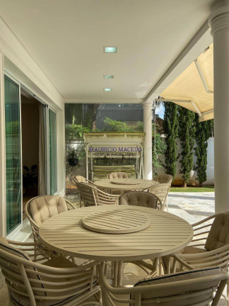 Imagem Casa com 5 Quartos à Venda, 670 m² em Alphaville Residencial Um - Barueri Imagem Casa com 5 Quartos à Venda, 670 m² em Alphaville Residencial Um - Barueri