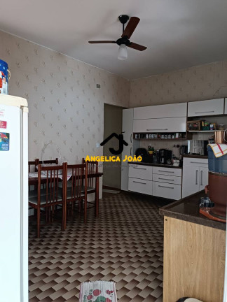 Imagem Casa com 2 Quartos à Venda, 315 m² em Vila Sao Jorge - São Vicente