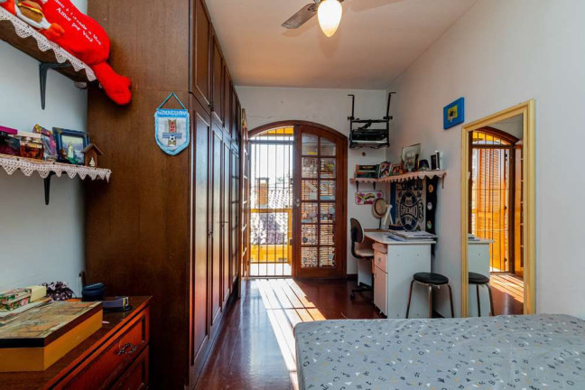Imagem Casa com 3 Quartos à Venda,  em Medianeira - Porto Alegre
