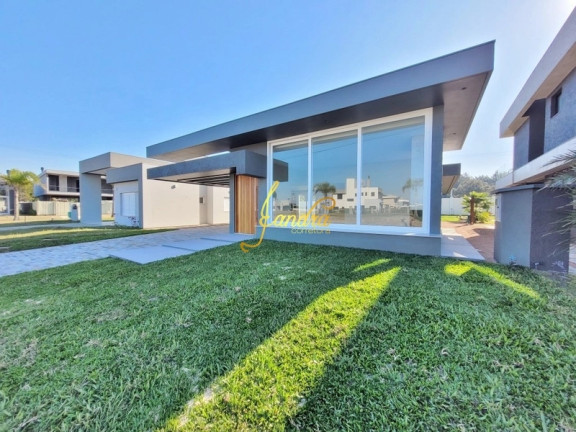 Imagem Casa de Condomínio com 4 Quartos à Venda, 2.400 m² em Capao Novo Posto 9 Village - Capão Da Canoa Imagem Casa de Condomínio com 4 Quartos à Venda, 2.400 m² em Capao Novo Posto 9 Village - Capão Da Canoa