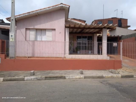 Imagem Casa à Venda, em Centro - Ibiúna Imagem Casa à Venda, em Centro - Ibiúna