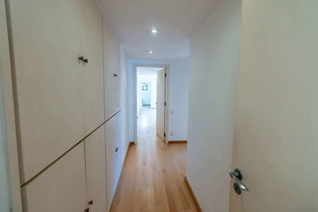 Imagem Apartamento com 3 Quartos para Alugar, 240 m² Imagem Apartamento com 3 Quartos para Alugar, 240 m²