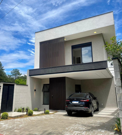 Casa com 3 Quartos à Venda, 315 m² em Gramado - Cotia