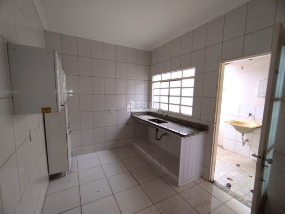 Imagem Casa com 2 Quartos à Venda, 67 m² em Olinda - Uberaba Imagem Casa com 2 Quartos à Venda, 67 m² em Olinda - Uberaba