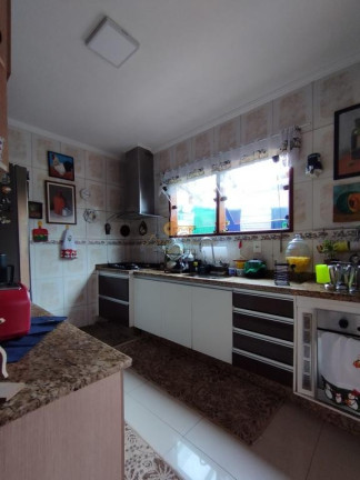 Imagem Casa com 4 Quartos à Venda, 123 m² em Araras - Teresópolis Imagem Casa com 4 Quartos à Venda, 123 m² em Araras - Teresópolis