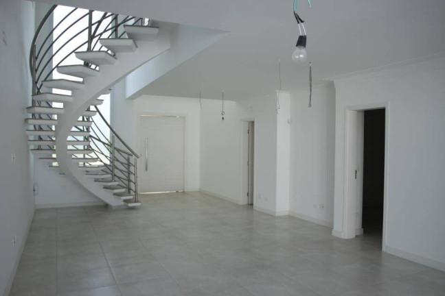 Imagem Casa com 4 Quartos à Venda, em Mongaguá Imagem Casa com 4 Quartos à Venda, em Mongaguá