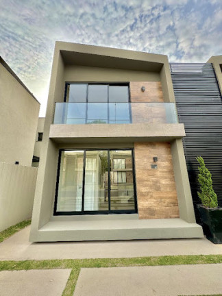 Imagem Casa com 3 Quartos à Venda, 112 m² em Chácara Interlagos - Atibaia Imagem Casa com 3 Quartos à Venda, 112 m² em Chácara Interlagos - Atibaia