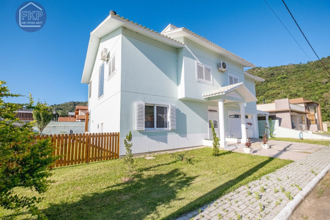 Casa com 5 Quartos à Venda, 304 m² em Cachoeira Do Bom Jesus - Florianópolis