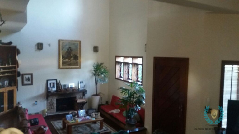 Imagem Casa com 3 Quartos à Venda, 300 m² em Jardim Flórida - São Roque Imagem Casa com 3 Quartos à Venda, 300 m² em Jardim Flórida - São Roque