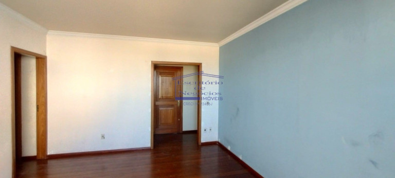 Imagem Imóvel com 3 Quartos à Venda, 122 m² em Independência - Porto Alegre Imagem Imóvel com 3 Quartos à Venda, 122 m² em Independência - Porto Alegre