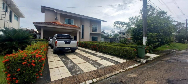 Imagem Casa com 3 Quartos para Alugar, em Ponta Negra - Manaus Imagem Casa com 3 Quartos para Alugar, em Ponta Negra - Manaus
