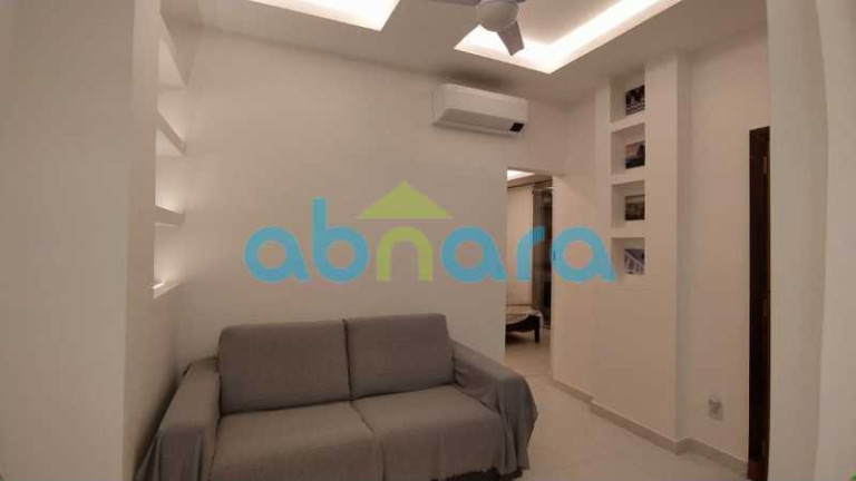 Imagem Apartamento com 1 Quarto à Venda, 50 m² em Copacabana - Rio De Janeiro Imagem Apartamento com 1 Quarto à Venda, 50 m² em Copacabana - Rio De Janeiro