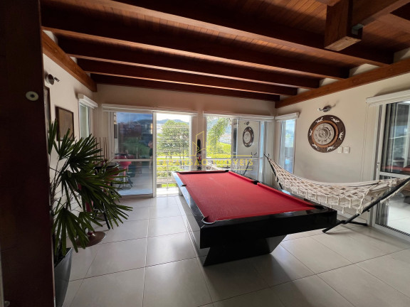Imagem Casa com 3 Quartos à Venda, 248 m² em Pedra Branca - Palhoça Imagem Casa com 3 Quartos à Venda, 248 m² em Pedra Branca - Palhoça