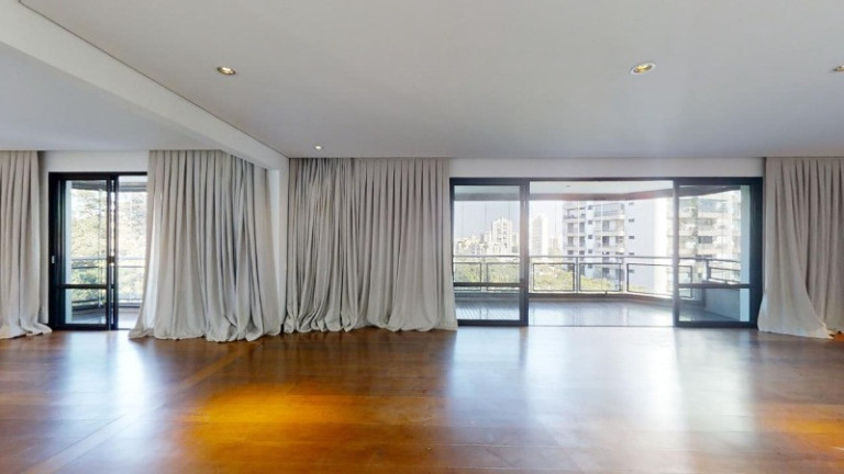 Imóvel com 3 Quartos à Venda, 337 m² em Santo Amaro - São Paulo