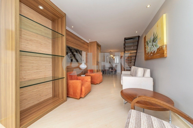 Imagem Imóvel com 4 Quartos à Venda, 221 m² em Petrópolis - Porto Alegre