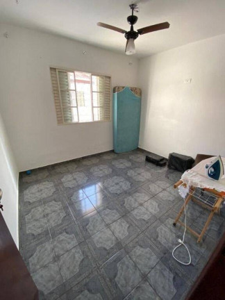 Imagem Casa com 3 Quartos à Venda, 160 m² em Vila Santa Isabel - Taubaté Imagem Casa com 3 Quartos à Venda, 160 m² em Vila Santa Isabel - Taubaté