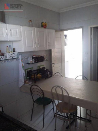 Imagem Casa com 3 Quartos à Venda, 190 m² em Nova Parnamirim - Parnamirim