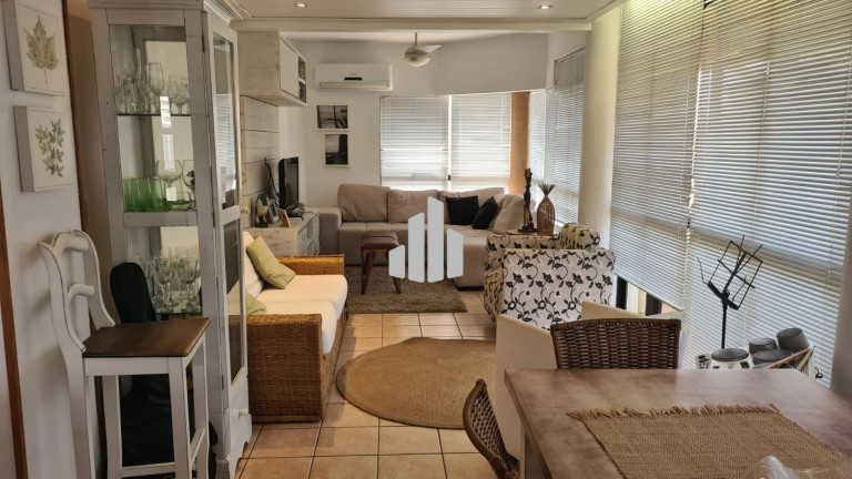 Imagem Apartamento com 3 Quartos à Venda, 108 m² em Predial - Torres