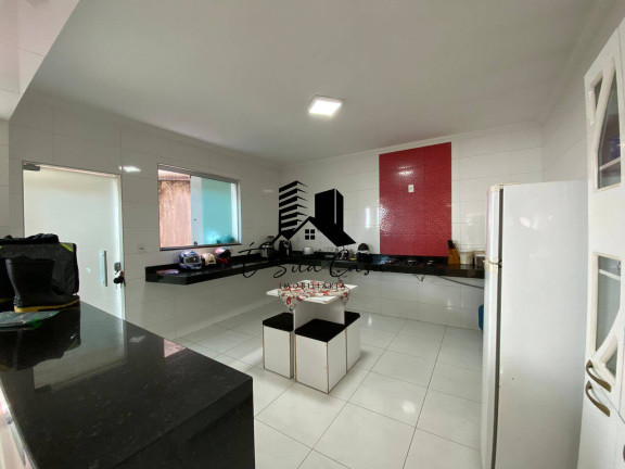 Casa com 8 Quartos à Venda, 360 m² em Parque Recreio - Contagem