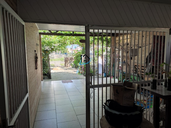 Imagem Casa com 3 Quartos à Venda, 110 m² em Balneário Shangri-lá - Pontal Do Paraná Imagem Casa com 3 Quartos à Venda, 110 m² em Balneário Shangri-lá - Pontal Do Paraná