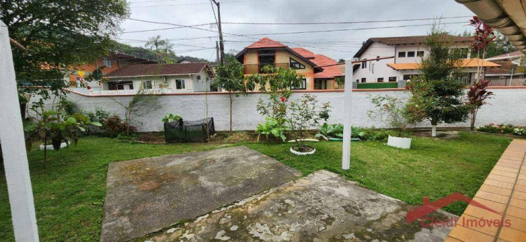 Imagem Casa com 3 Quartos à Venda, 60 m² em Atiradores - Joinville Imagem Casa com 3 Quartos à Venda, 60 m² em Atiradores - Joinville