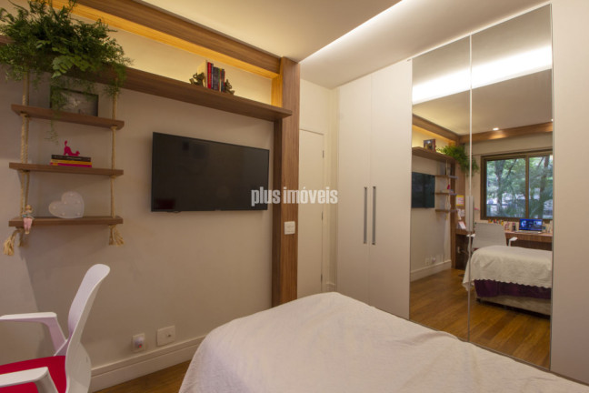 Imagem Apartamento com 4 Quartos à Venda, 240 m² em Real Parque - São Paulo Imagem Apartamento com 4 Quartos à Venda, 240 m² em Real Parque - São Paulo