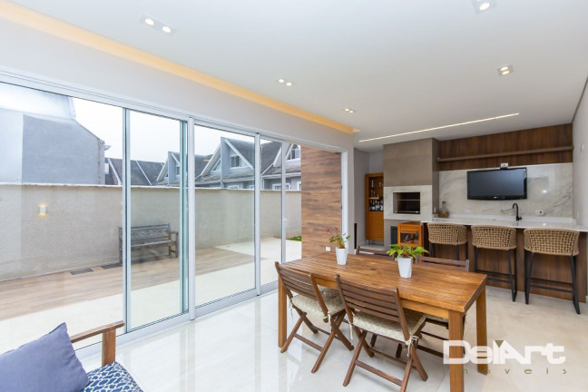 Imagem Casa com 3 Quartos à Venda, 398 m² em Uberaba - Curitiba Imagem Casa com 3 Quartos à Venda, 398 m² em Uberaba - Curitiba
