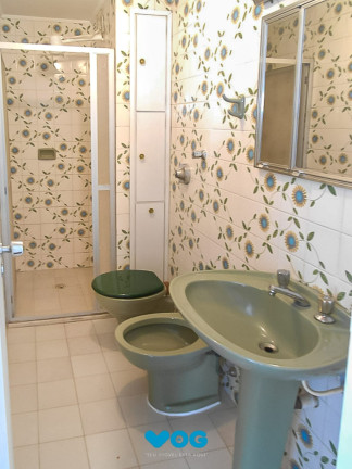 Imagem Imóvel com 3 Quartos à Venda, 99 m² em Petrópolis - Porto Alegre