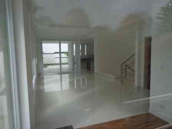 Imagem Casa com 3 Quartos à Venda, 280 m² em Aruã - Mogi Das Cruzes Imagem Casa com 3 Quartos à Venda, 280 m² em Aruã - Mogi Das Cruzes