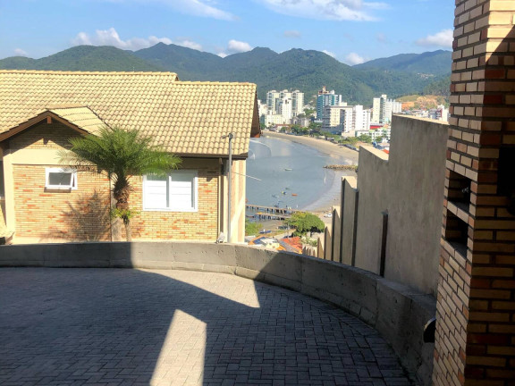 Imagem Casa com 3 Quartos à Venda, 200 m² em Canto Da Praia - Itapema Imagem Casa com 3 Quartos à Venda, 200 m² em Canto Da Praia - Itapema