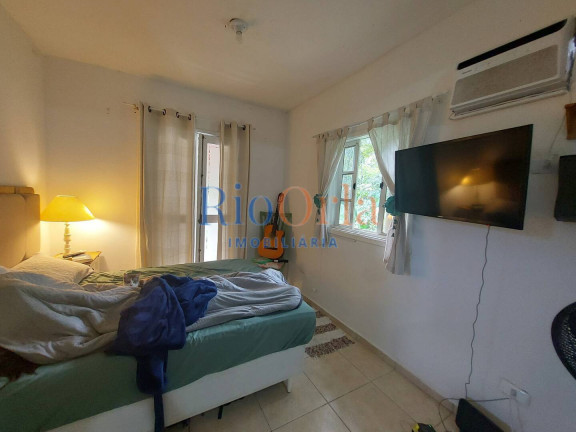 Imagem Casa com 3 Quartos para Alugar, 550 m² em Vargem Pequena - Rio De Janeiro