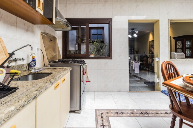 Imagem Casa com 4 Quartos à Venda, 216 m² em Partenon - Porto Alegre Imagem Casa com 4 Quartos à Venda, 216 m² em Partenon - Porto Alegre