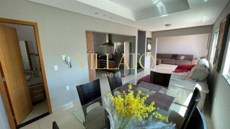 Imagem Casa com 3 Quartos à Venda, 132 m² em Moinho Dos Ventos - Goiânia Imagem Casa com 3 Quartos à Venda, 132 m² em Moinho Dos Ventos - Goiânia